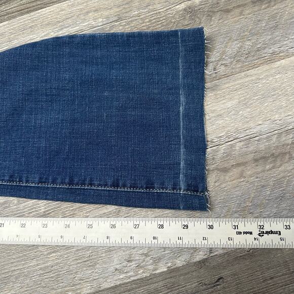 Levis‎ Red Tab Blue Women 33x30 Classic Bootcut Medium Wash Mid Rise Denim Jeans - Picture 7 of 11
